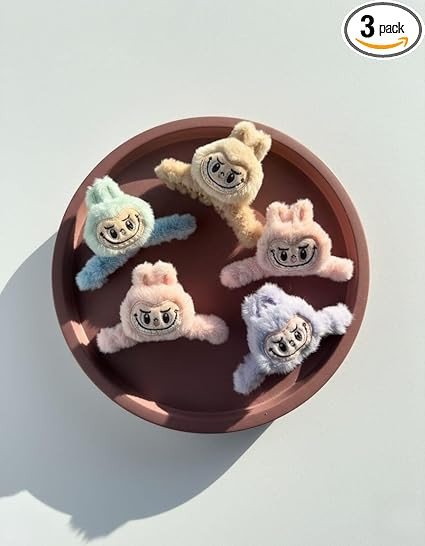 Labuu Fluffy Claw Clip, Cute Cartoon Character Design, Pastel Colors, Pack of 2, Random Colour